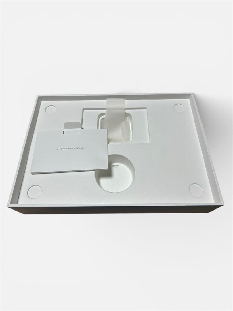 MacBook Air M1チップ 256GB 13.3インチ 電池容量100%