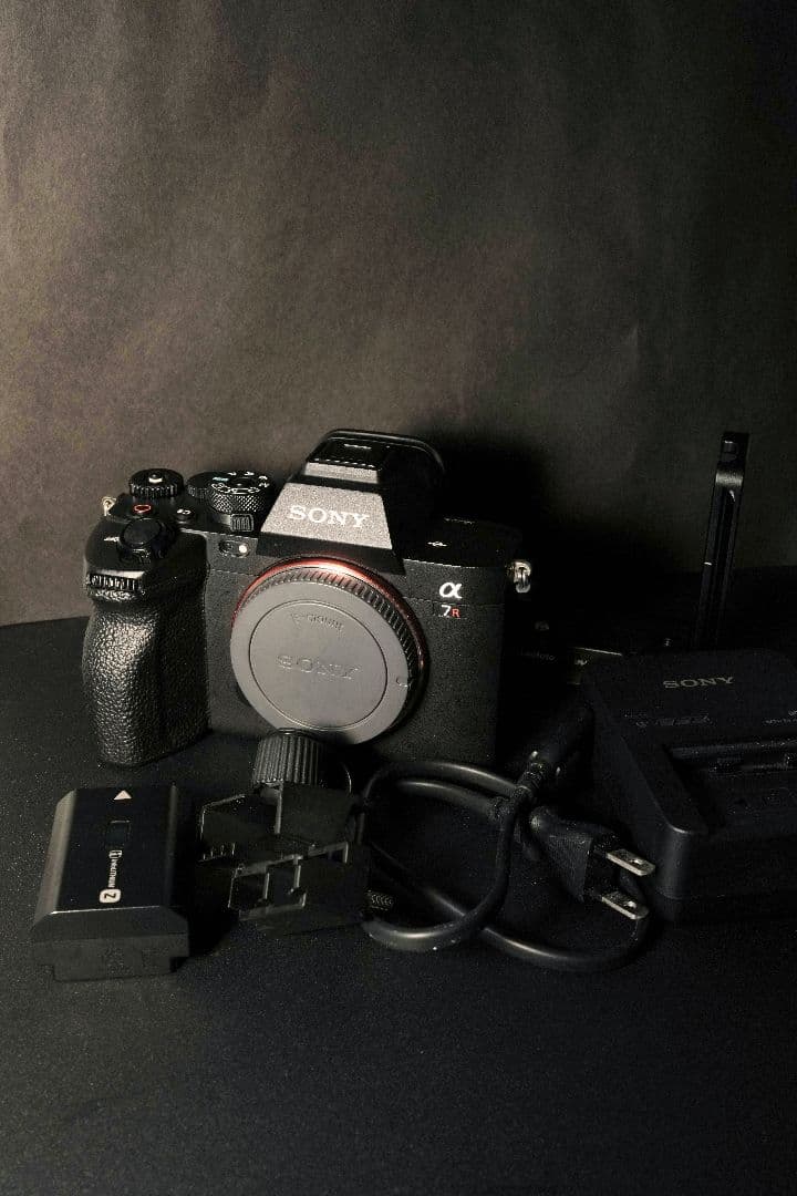Sony α7R V ミラーレスカメラ 本体と付属品