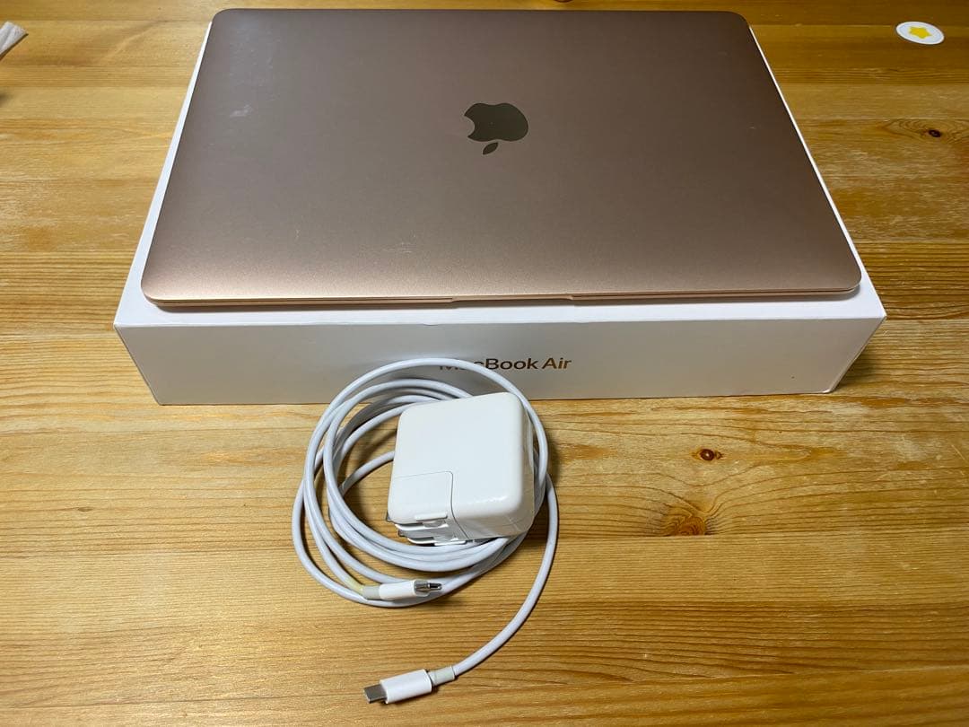 MacBook本体 Apple MacBook Air M1 8GB 512GB