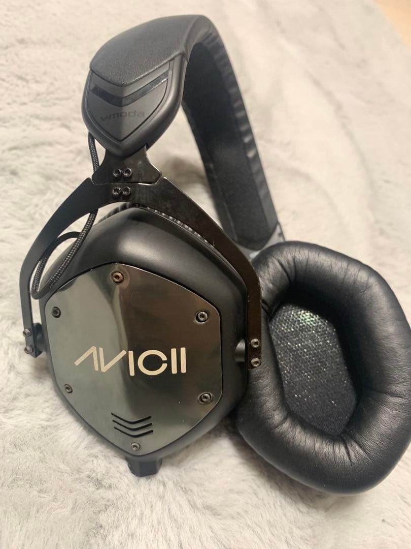 V-MODA M-100 AVICII シールド