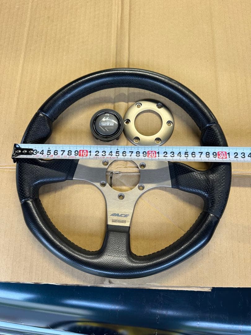 MOMO ステアリング　当時物　約32cm