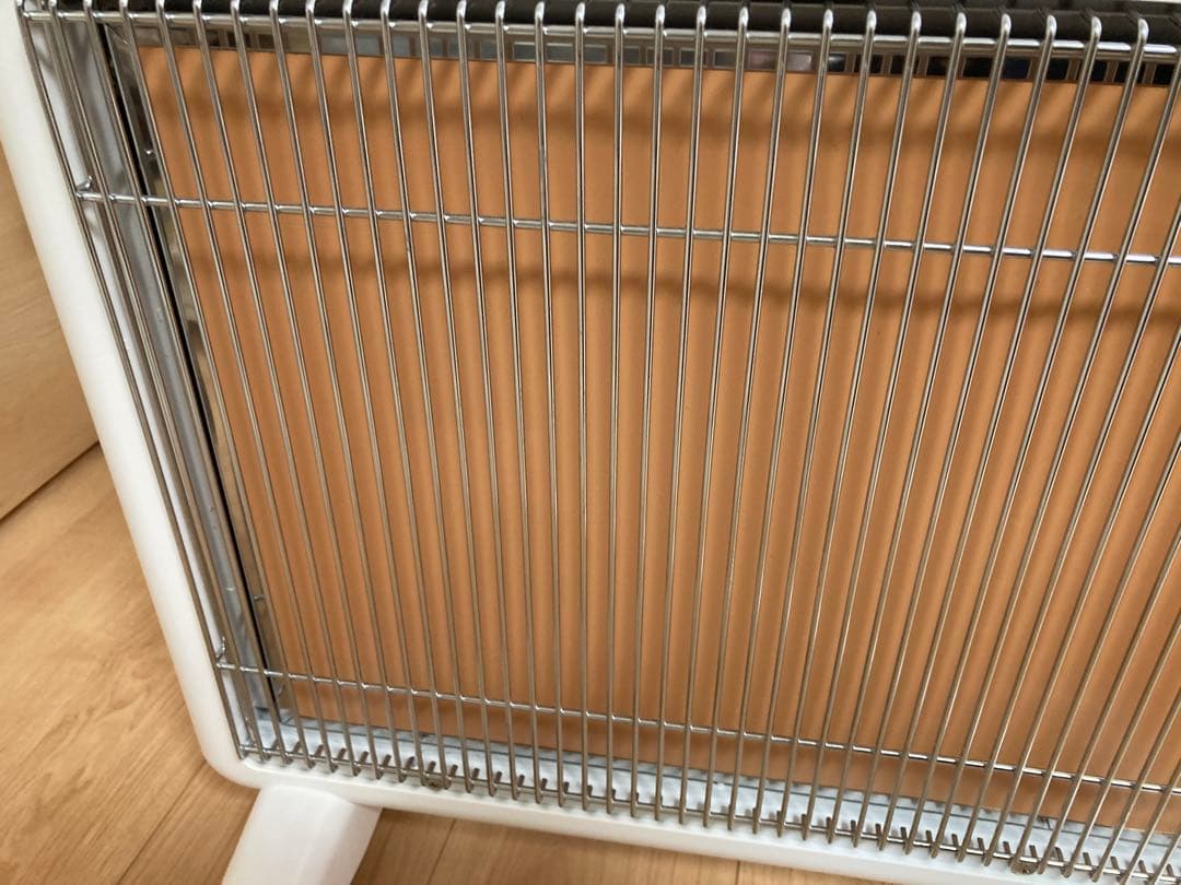 遠赤外線暖房器 サンルミエ E800L-TM3