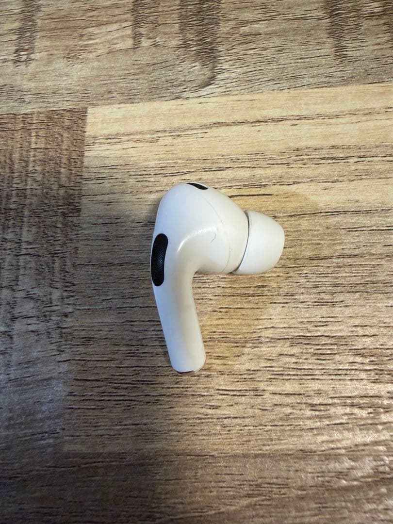 AirPods Pro2 本体【右耳のみ】 充電ケース付き 片耳 左耳無し