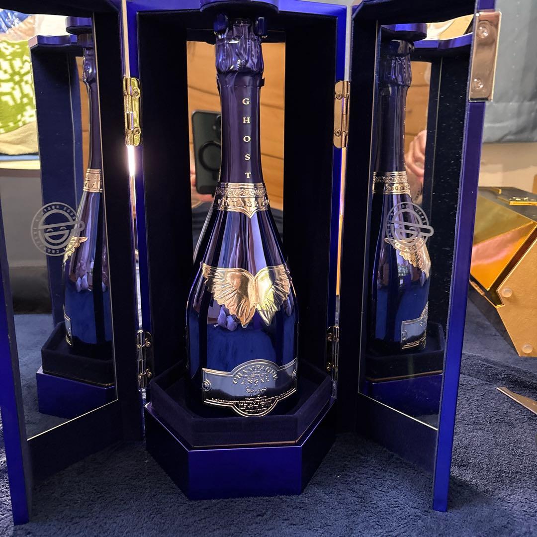 ANGEL CHAMPAGNE 攻殻機動隊笑い男コラボ