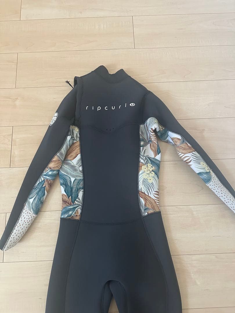 xrsrh.y✩サーフィン✩リップカールボディスーツ美品S