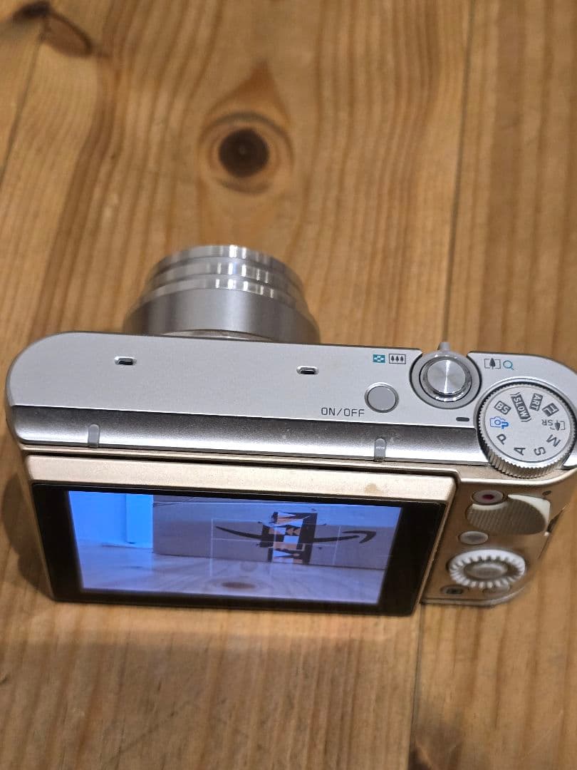 デジタルカメラ CASIO HIGH SPEED EXILIM EX-ZR1800