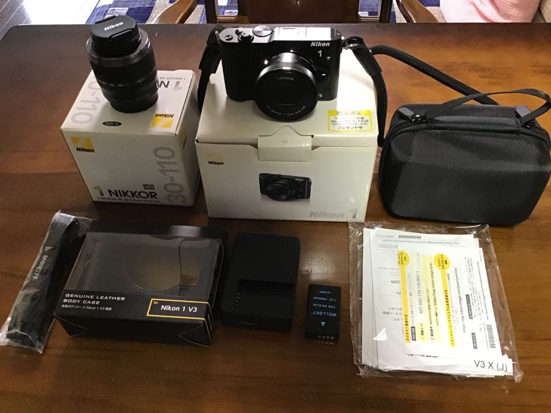 Nikon 1 V3 ミラーレス10-30mm 30-110mmレンズ付極美品