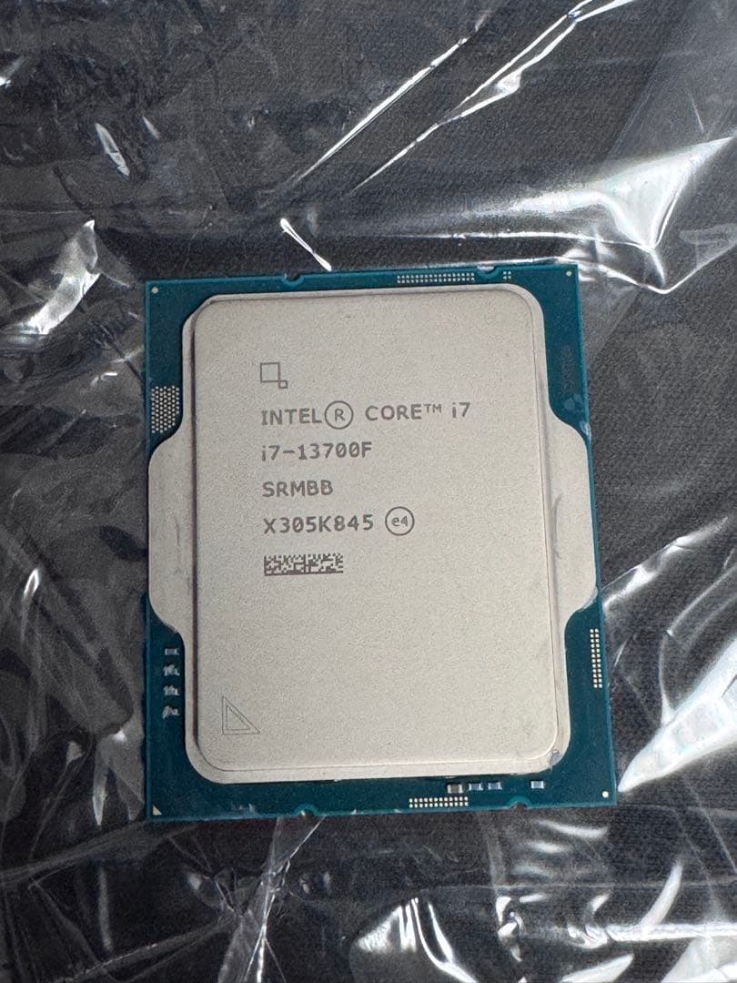 Intel Core i7-13700F 動作未確認のためジャンク品CPUのみ