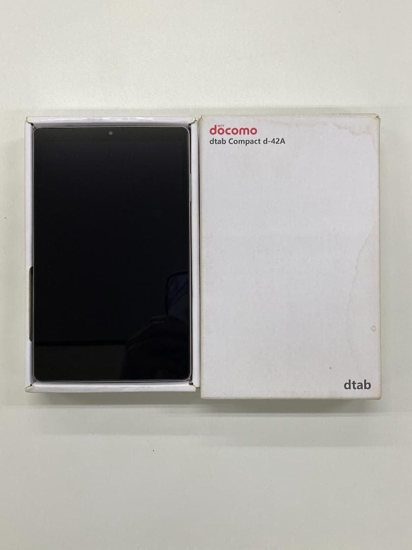 docomo dtab Compact d-42A 本体