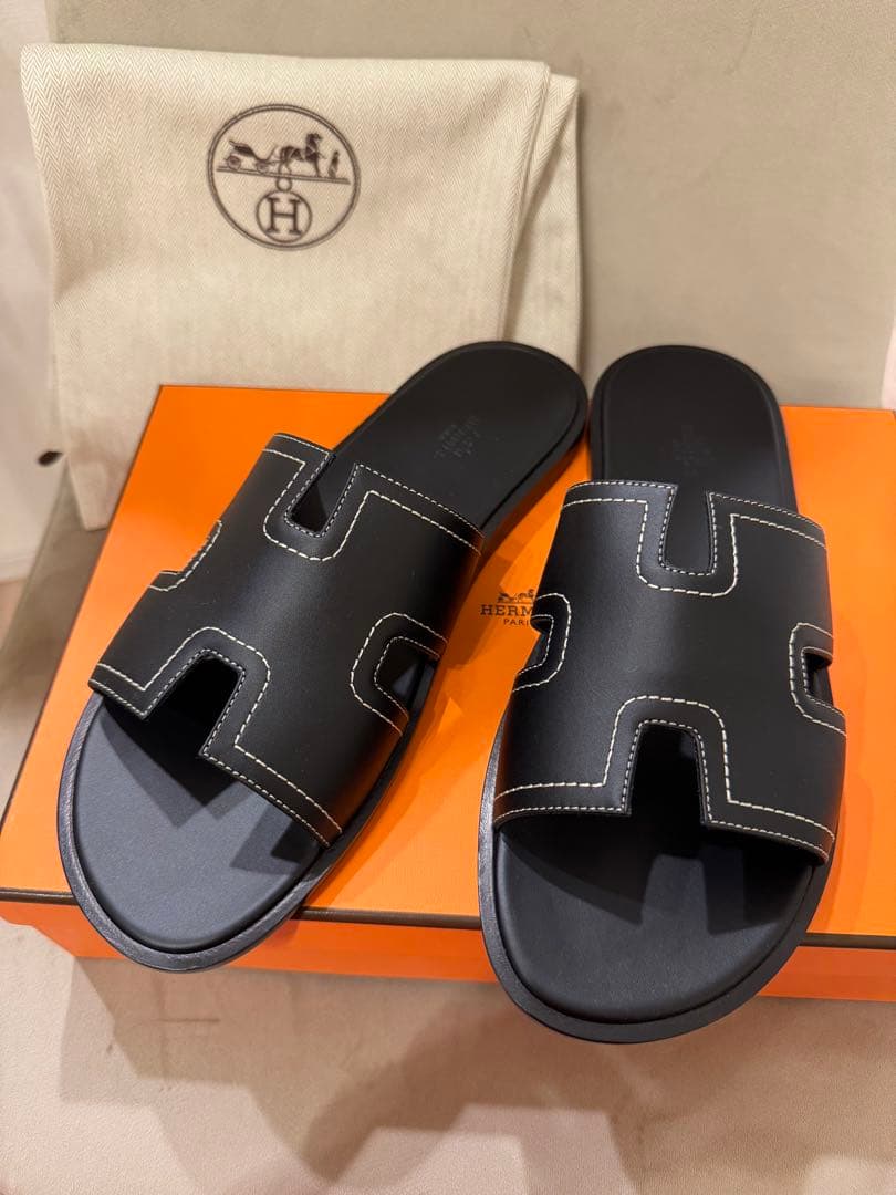 【ユリ】HERMES サンダル　イズミール　ステッチ　44 ノワール