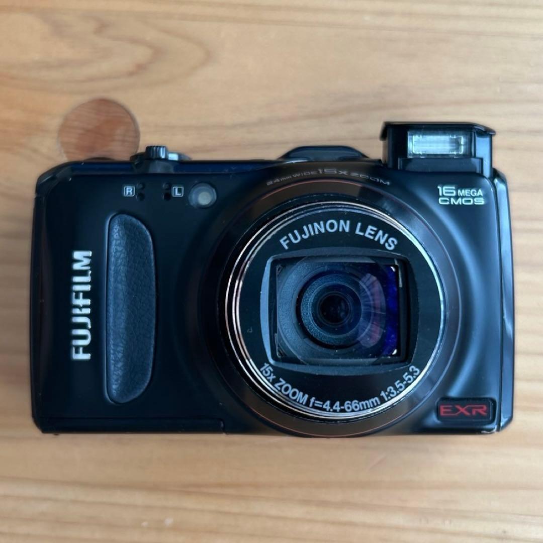 FUJIFILM FINEPIX F550EXR デジタルカメラ