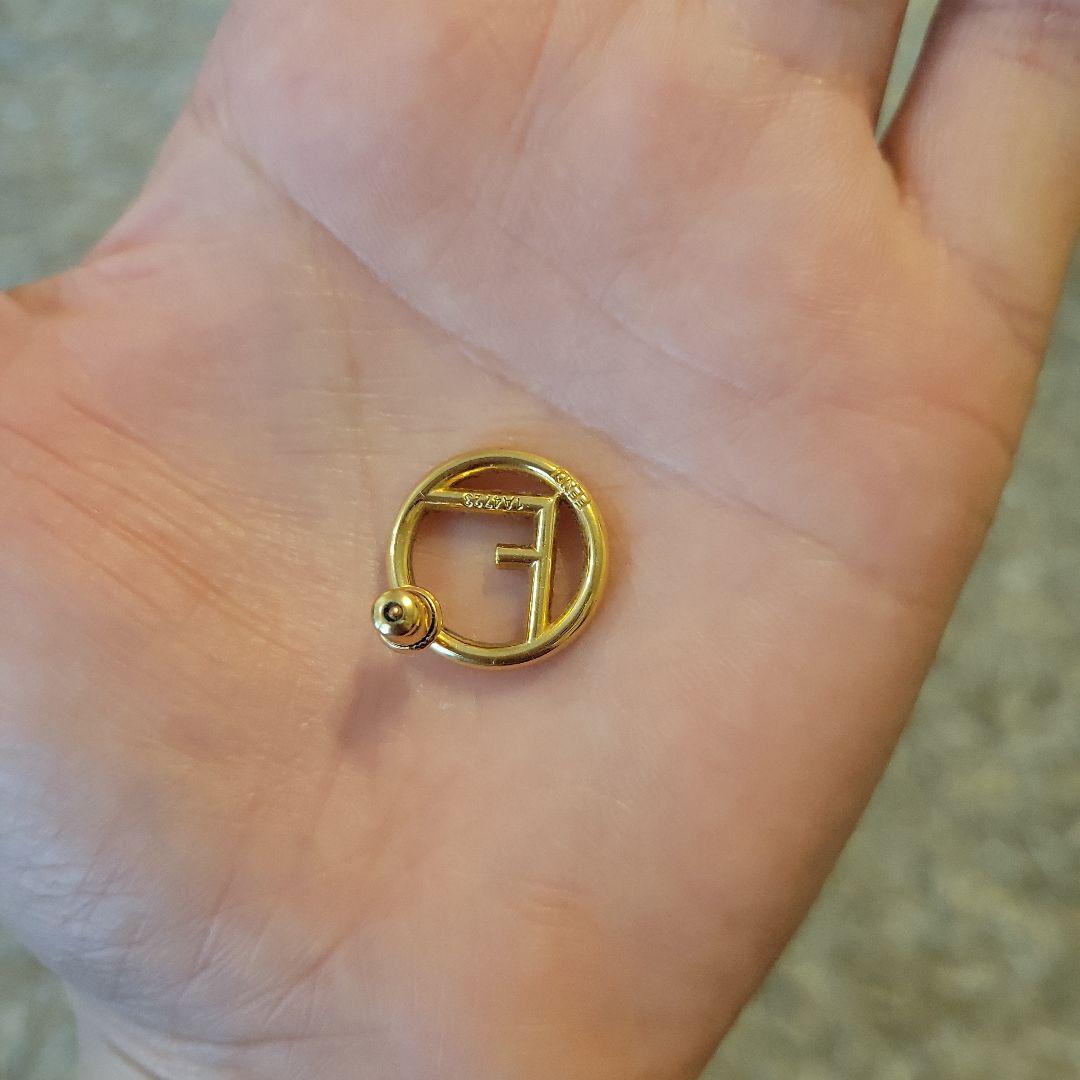 FENDI ゴールド ピアス