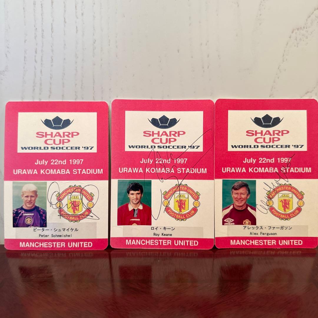 ヤ*マ様 マンチェスターユナイテッド　直筆サイン入りアクレディー　25名セット