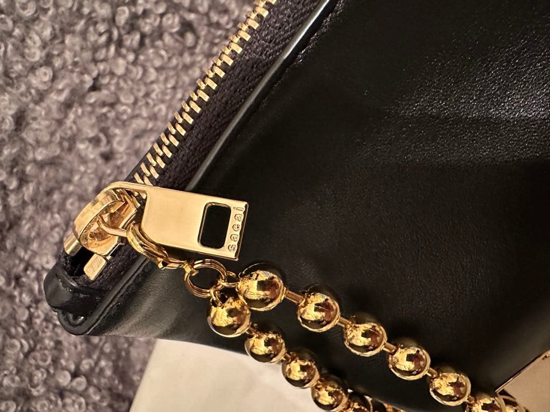 Sacai コーナーメタルクラッチ