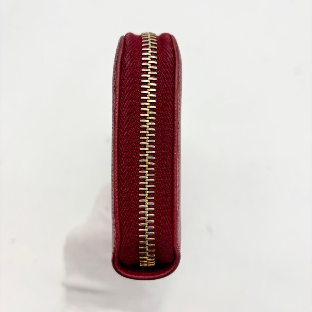 【美品】PRADA サフィアーノ ラウンドファスナー 長財布 レッド