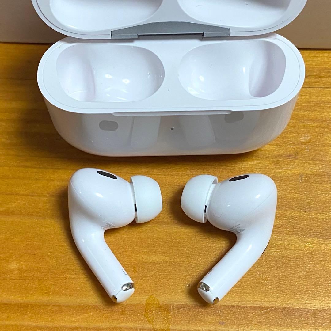 極美品　Apple AirPods pro 第2世代 A2698 正規品