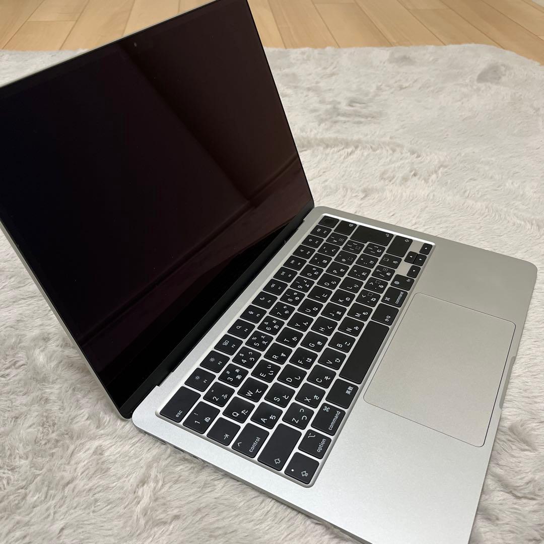 M2チップ搭載13インチMacBook Air - シルバー（おまけ付き)