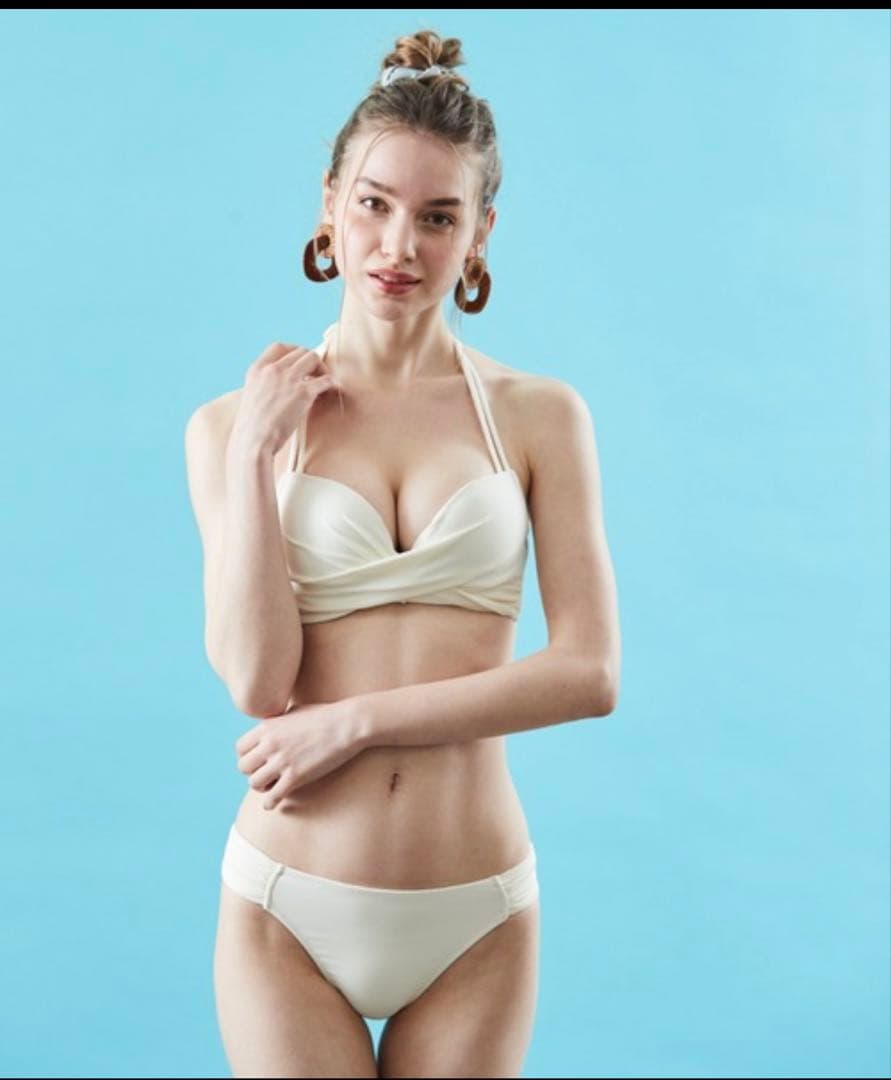 三愛水着 新品未使用　しっかり盛れる「楽盛り水着」　ワイヤービキニ 9M