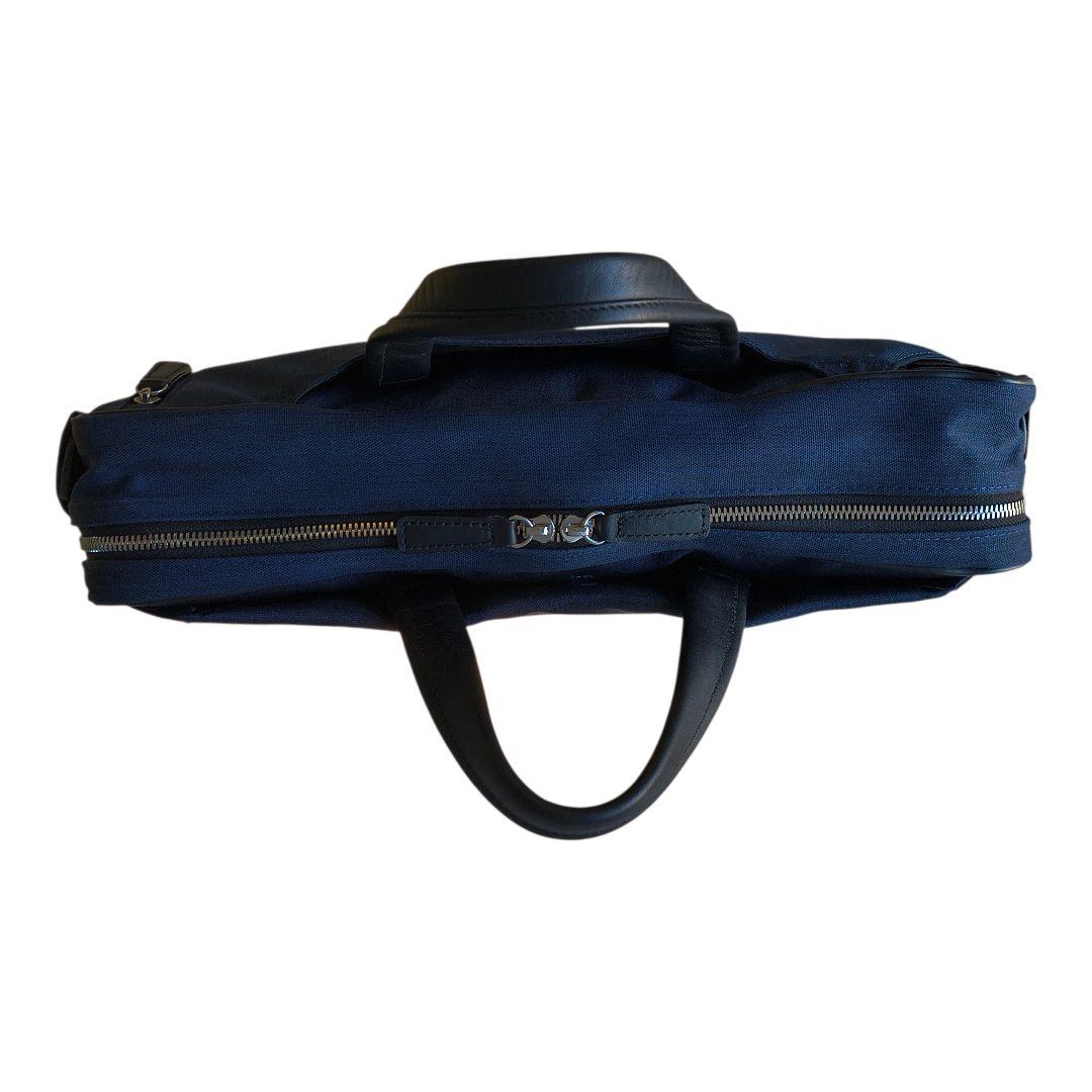 ♠しろクマ【イズイット】✨美品　3WAYビジネスバッグ　ハンド　ショルダー