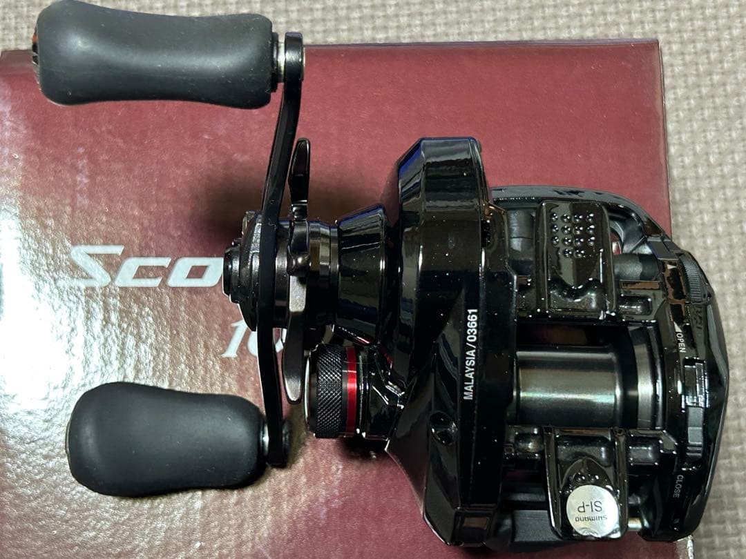 17スコーピオンDC 100HG 右巻き　ベイトリール