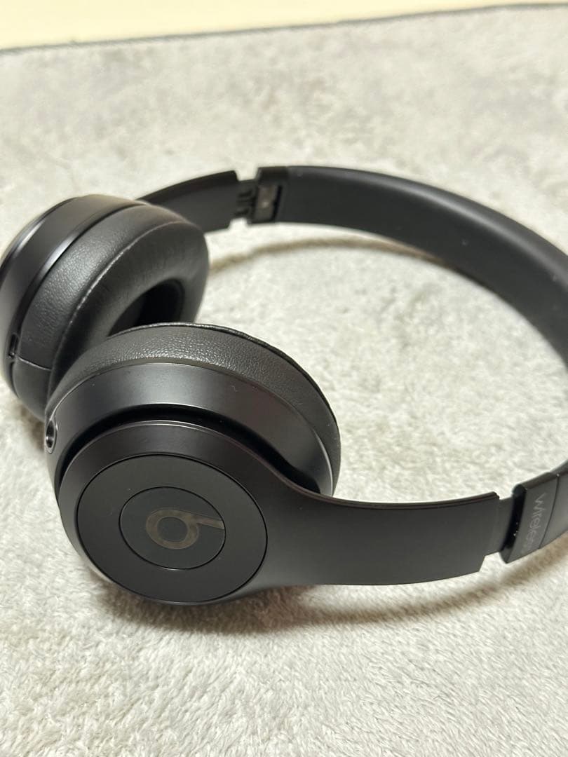 ヘッドホン Beats solo 3 wireless