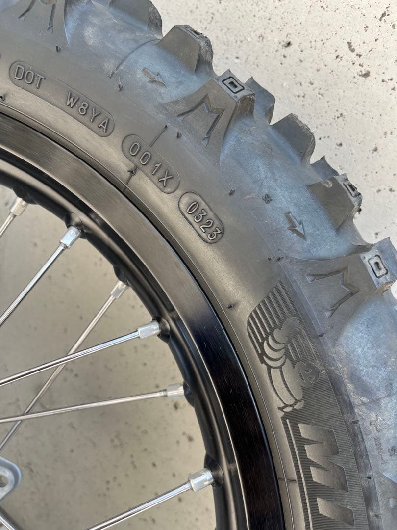 美品！KTM/ハスクバーナ/GASGASエンデューロモデル前後ホイールセット