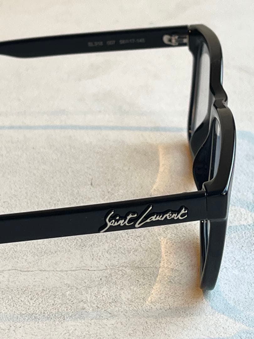 【極美品】SAINT LAURENT PARIS メガネフレーム　ブラック