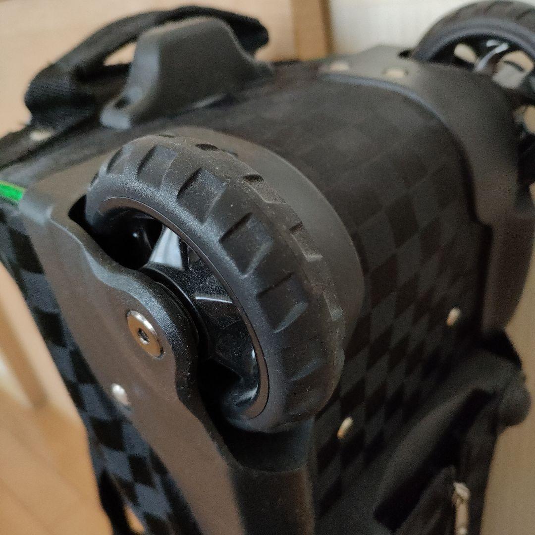 ボウリングバッグ　トリプルローラー　3個入れバッグ　３ボールツアーキャリーバッグ