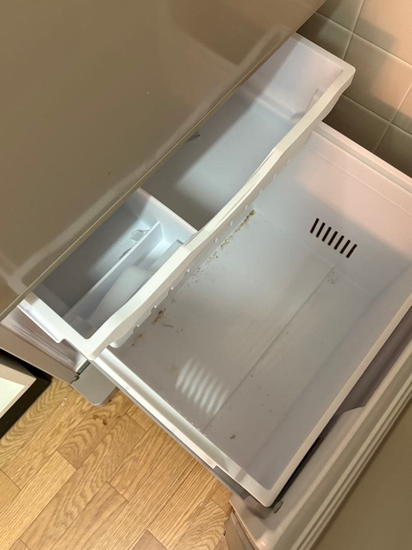 【札幌市内・引き取り限定】HITACHI R-S3700FV シルバー 冷蔵庫