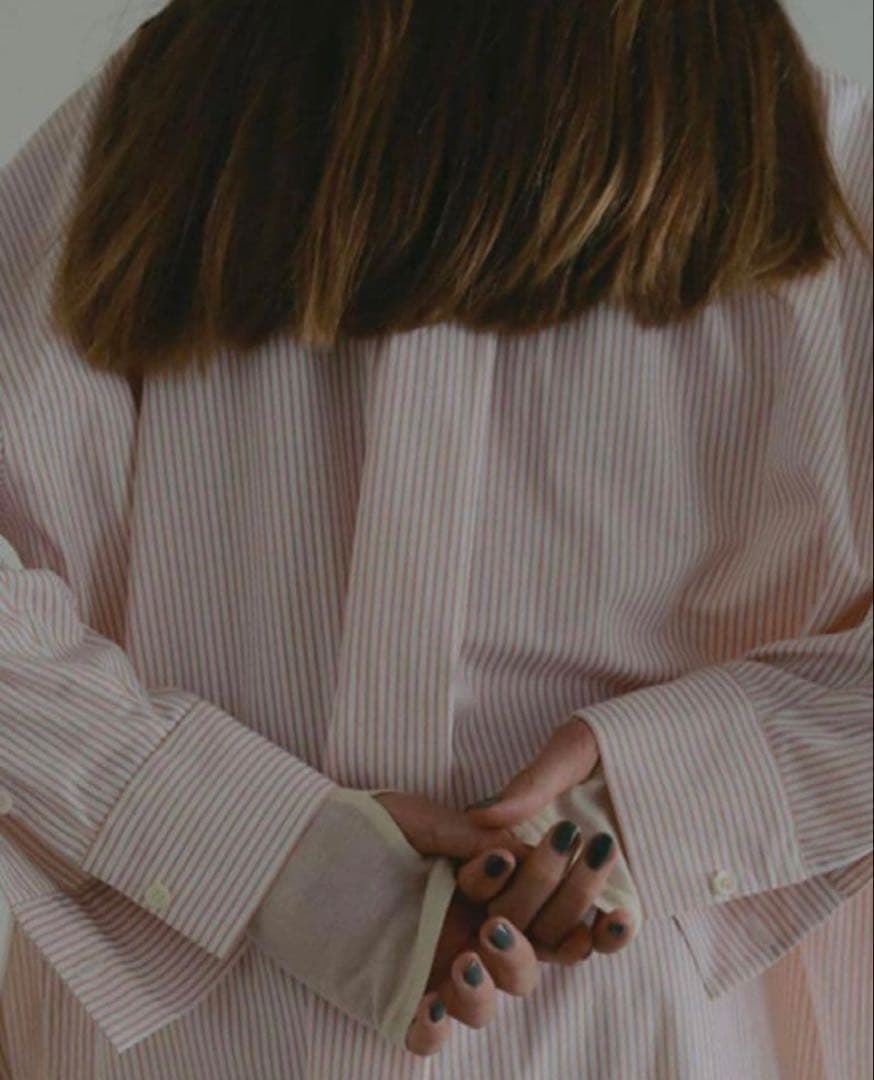 ETRETOKYO サイドスリットストライプシャツ ピンクベージュ