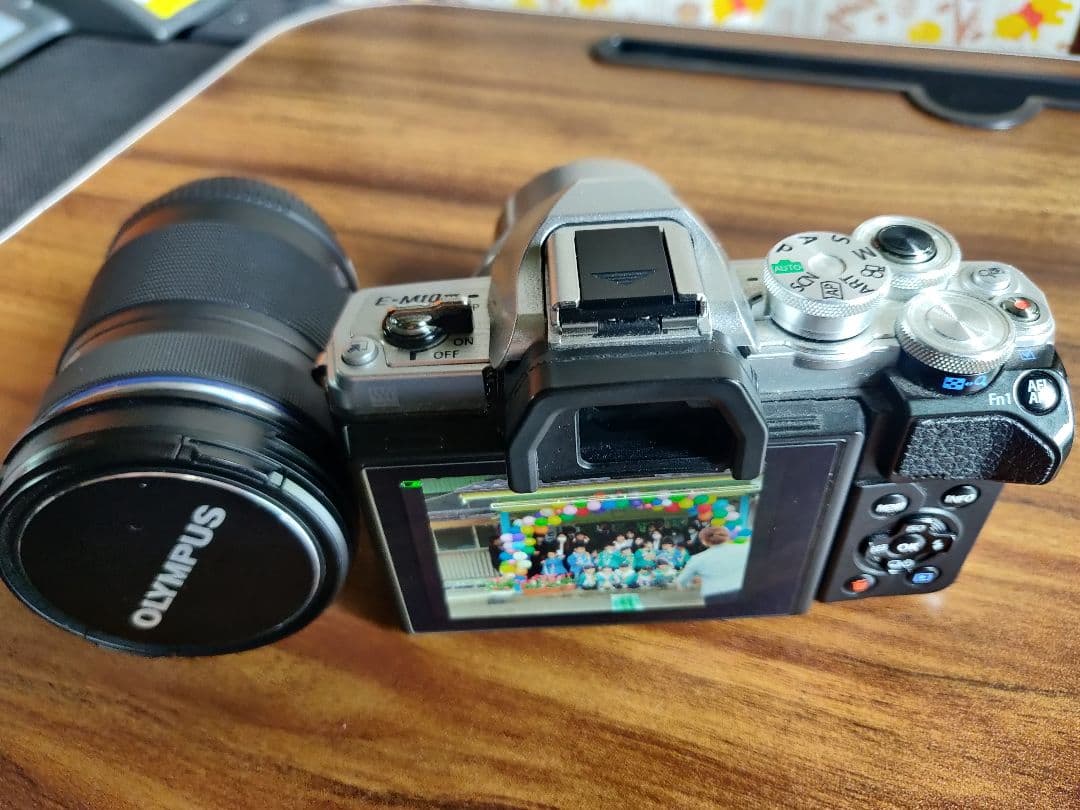 オリンパス omd-em10 mark3 レンズ2本