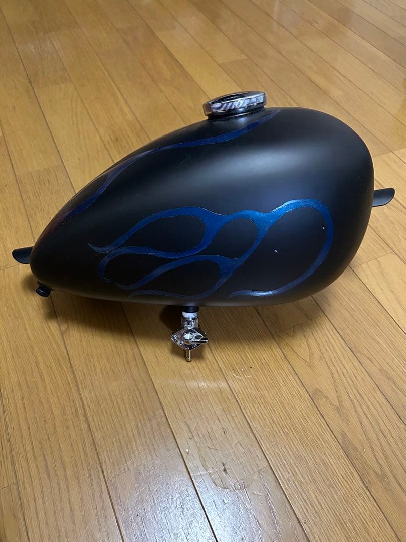 ピーナッツタンク　ネオファクトリー製　汎用品　ハーレー