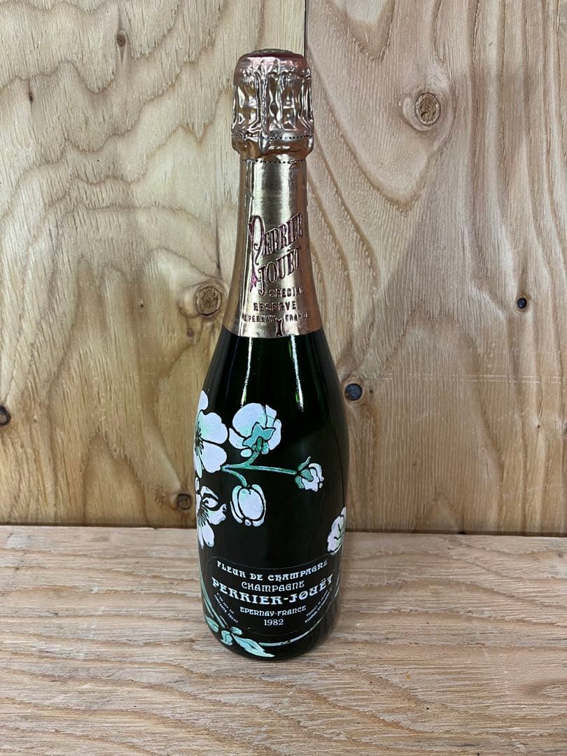 未開封 古酒 PERRIER JOUET 1982年 シャンパン 750ml