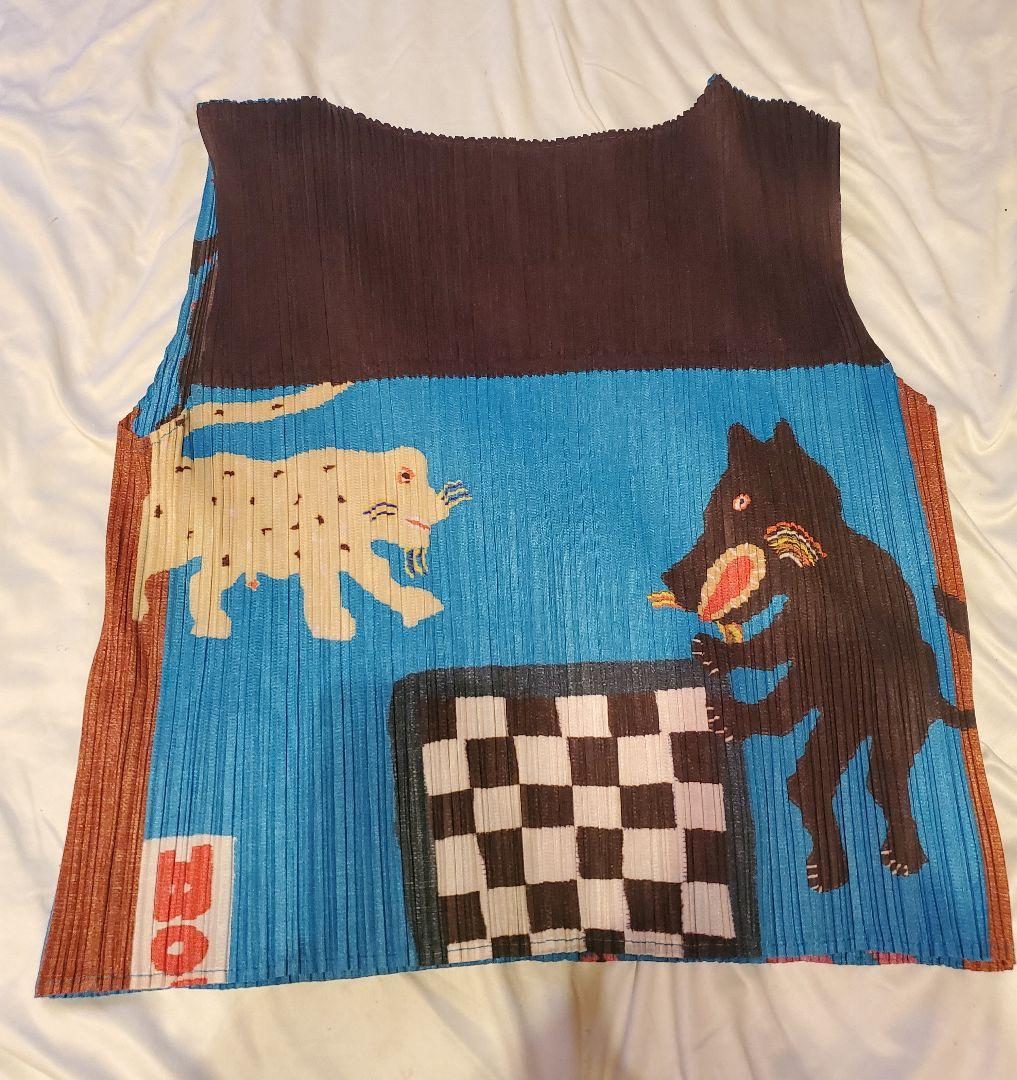 ISSEY MIYAKE　プリーツプリーズ　タンクトップ