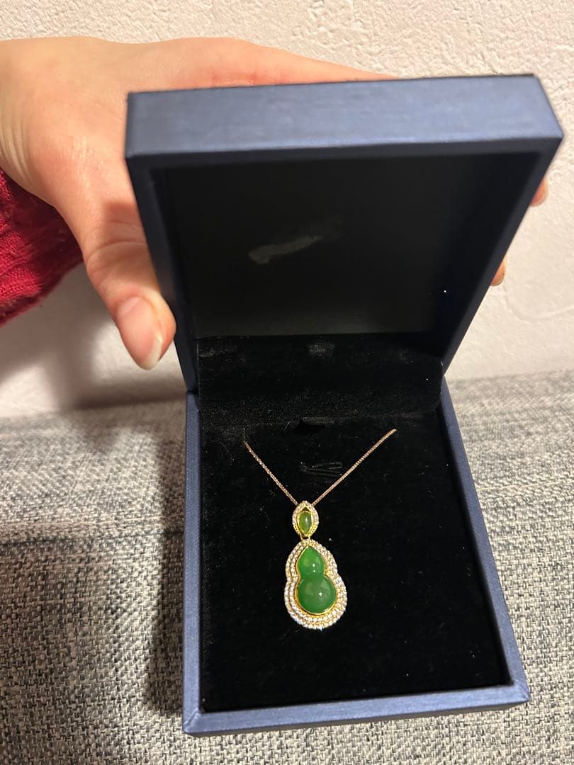翡翠ネックレス