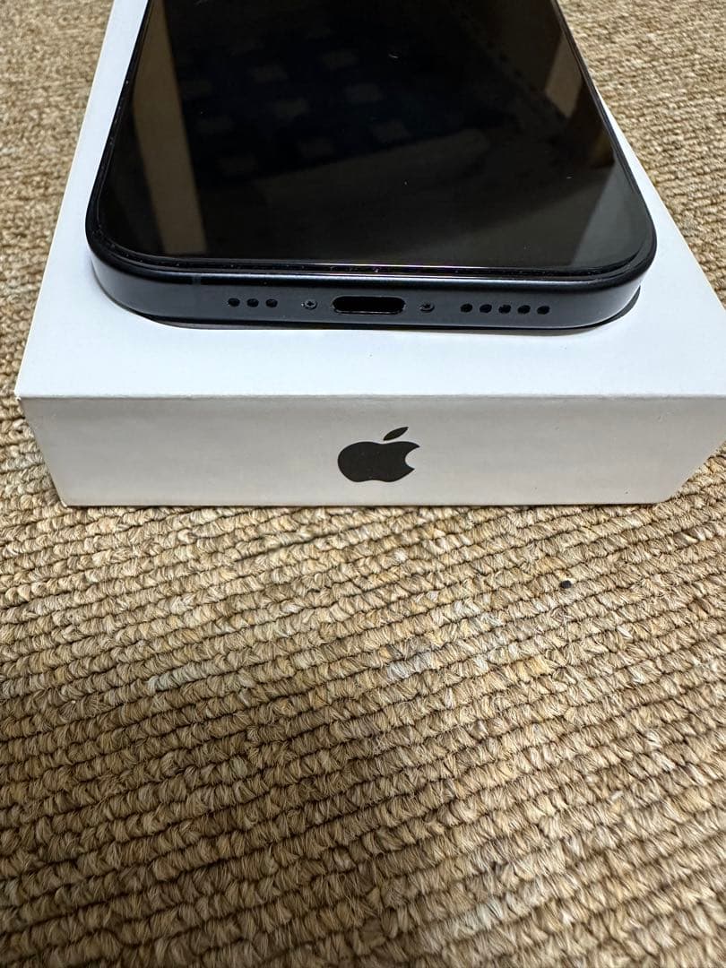 iPhone16 128GB blackブラック 最大容量90%美品SIMフリー