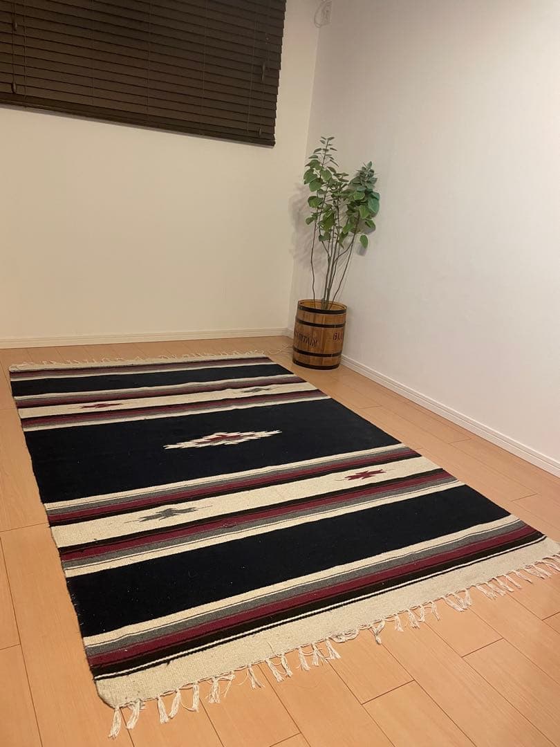 ヴィンテージ　ラグ　ナバホ柄