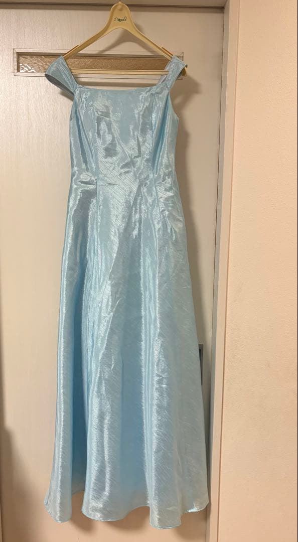 エメ　水色 ロングドレス 左横ファスナー