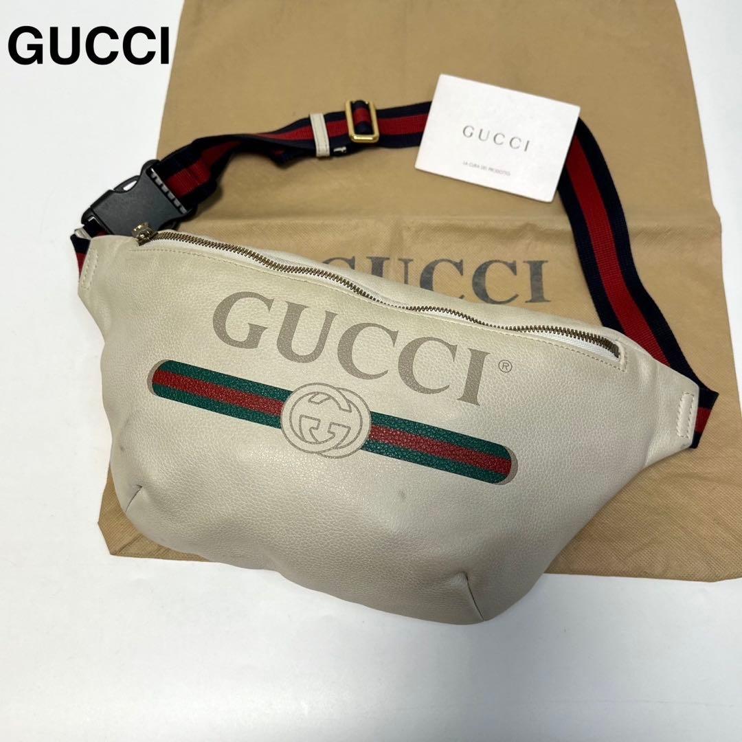 k70【美品】グッチ　ロゴプリント　レザー　シェリーライン　ボディバッグ