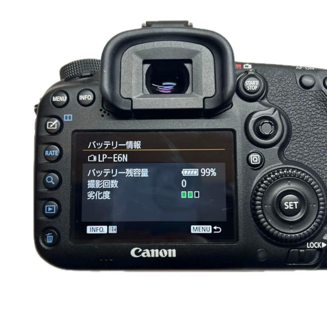 [美品] Canon EOS 7D Mark II ボディ　一眼レフカメラ