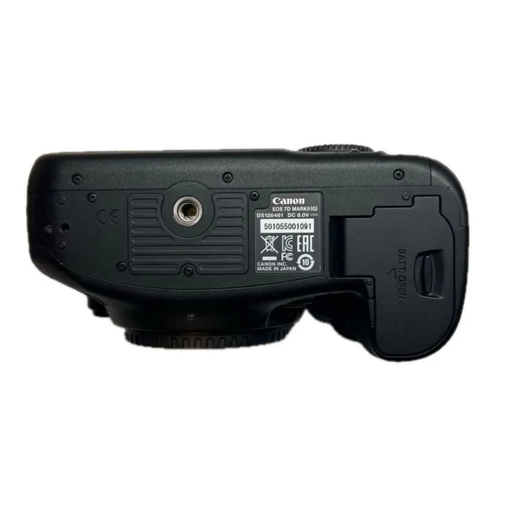 [美品] Canon EOS 7D Mark II ボディ　一眼レフカメラ