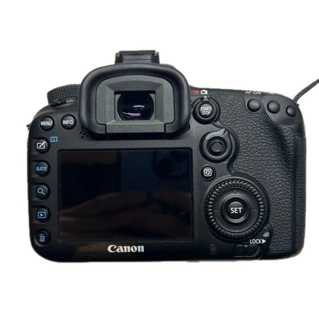 [美品] Canon EOS 7D Mark II ボディ　一眼レフカメラ
