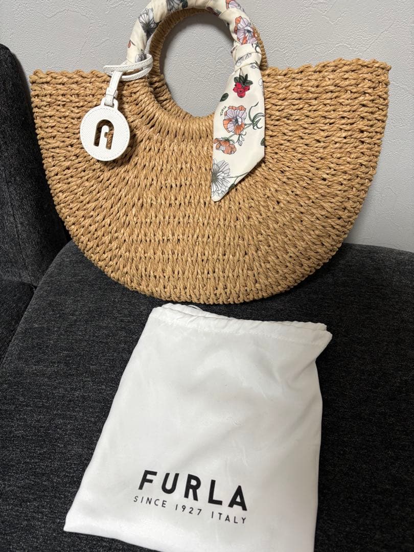 【お値下げ】FURLA かごバッグ 花柄 巾着 スカーフハンドルトート　保存袋付