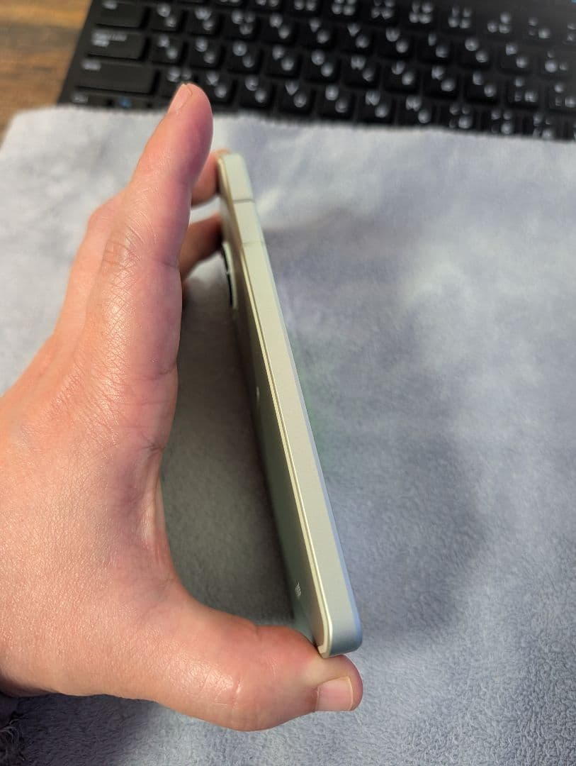 美品、AQUOS sense8（docomo）SIMフリー