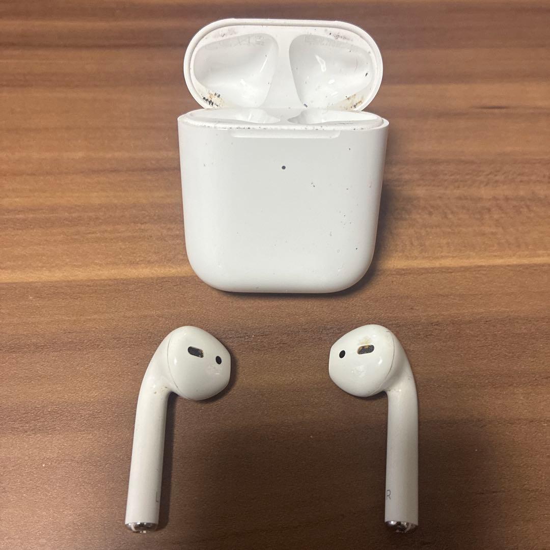 AirPods本体 ホワイト 充電ケース付き