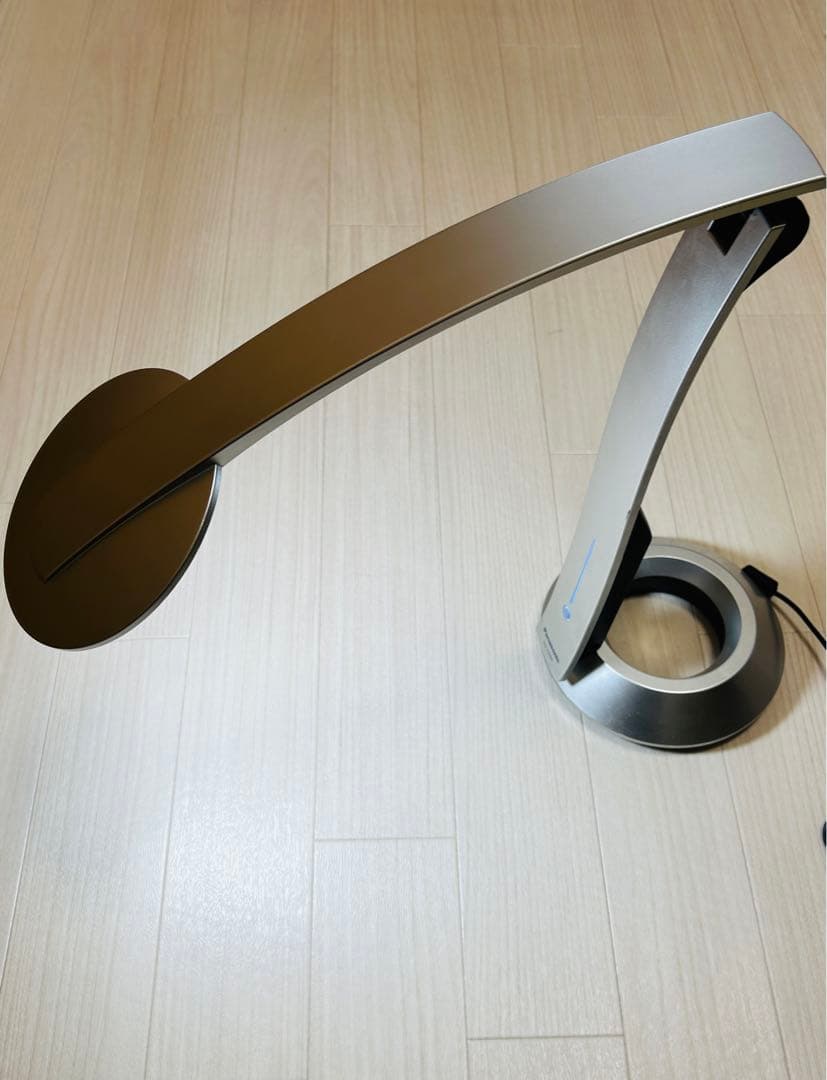 Panasonic✨スタイリッシュスタンドライト