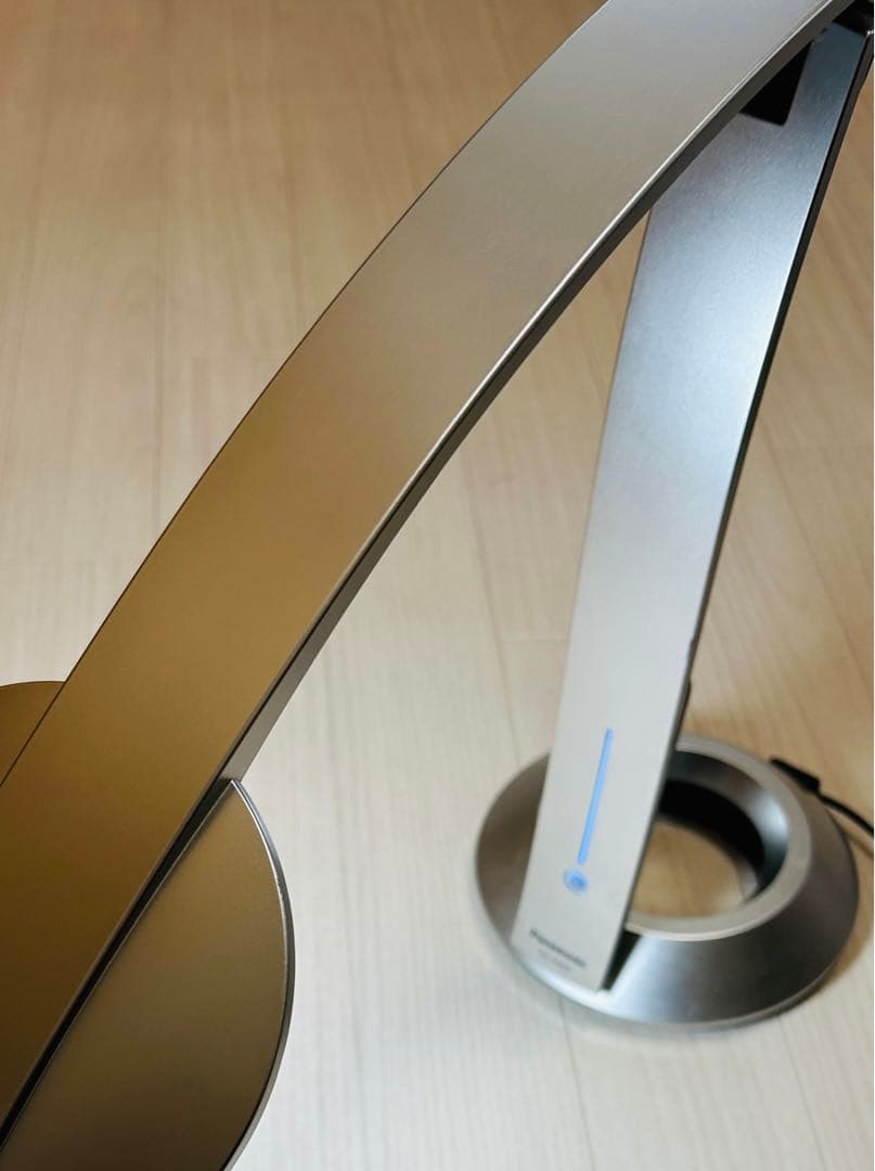 Panasonic✨スタイリッシュスタンドライト