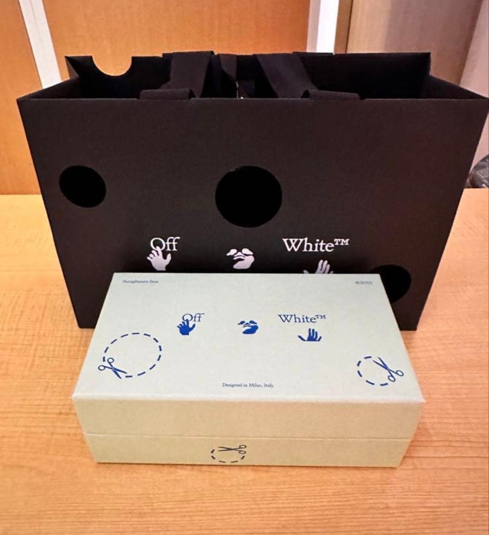 小物 OFF WHITE Manchester Sunglass