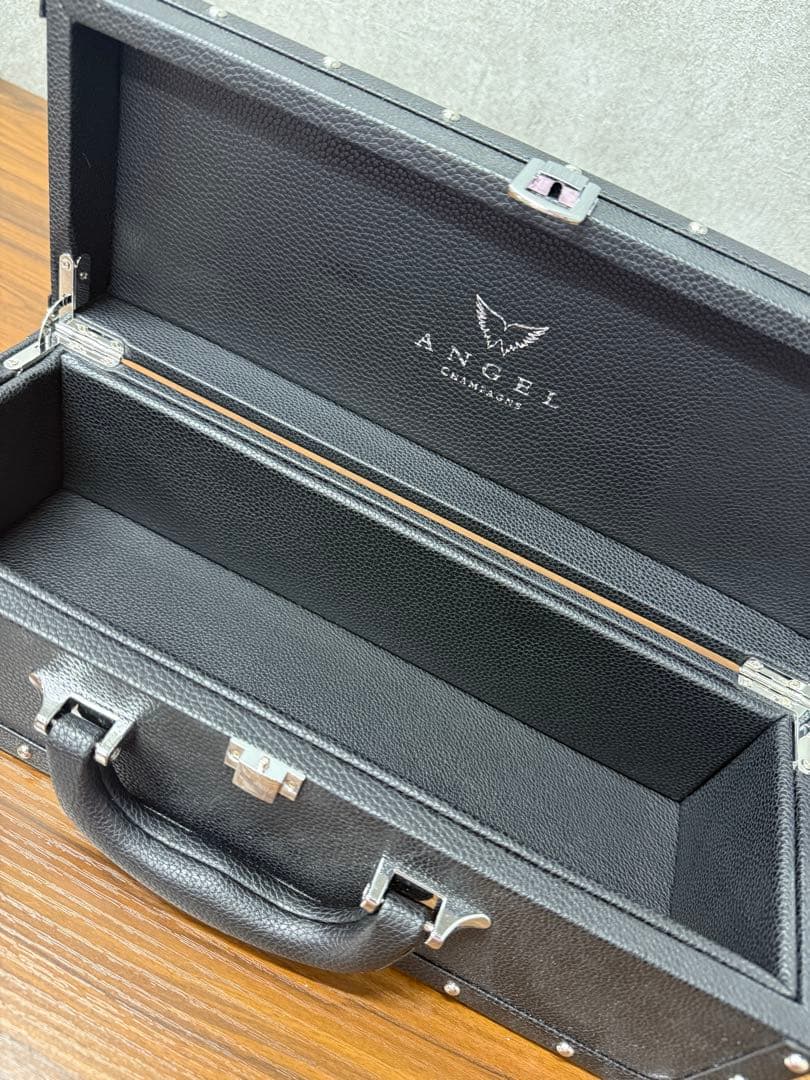 新品未開封　ANGEL エンジェル シャンパン ブラック 箱付き