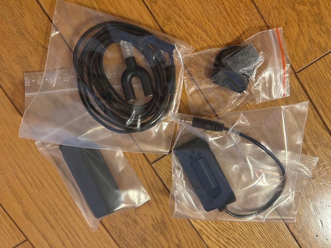 防音マスク　Mサイズ　DOX